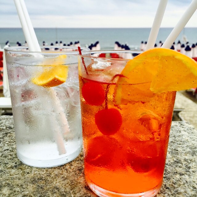 #aperitivo #time #bagniregina #domenica #spritz #gintonic