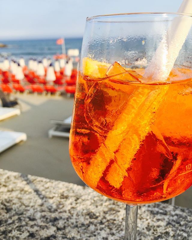 Sempre attivi ai Bagni Regina !!! #spritz #weekend #aperitivo
