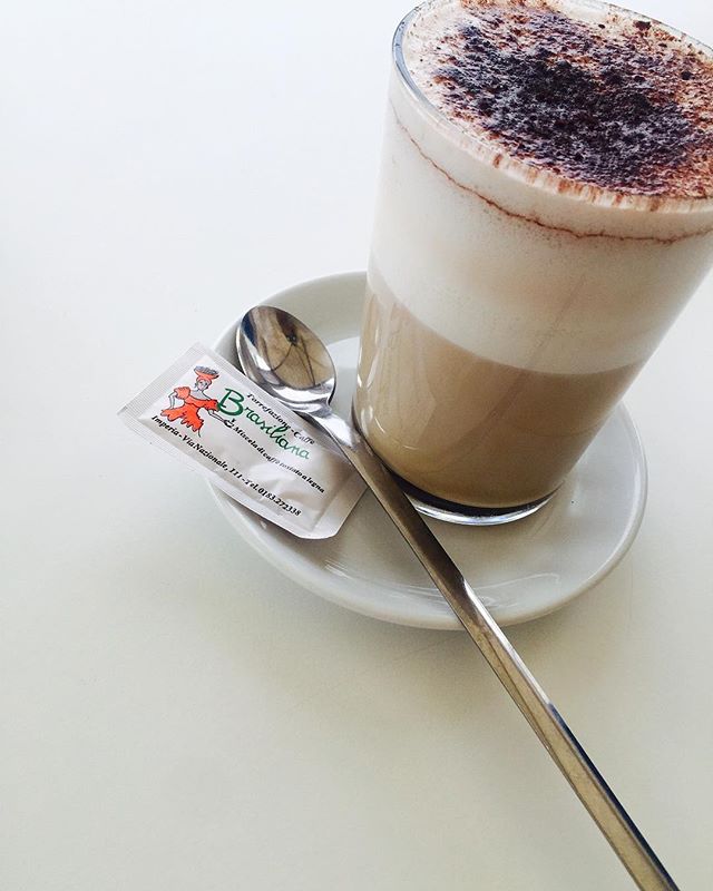 Schiuma ne abbiamo ?  #colazione #doc #bagniregina