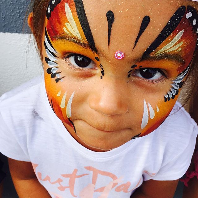 Princess. #reginaday #queen #beach #summer #baby #lady #beautifulgirl #butterfly